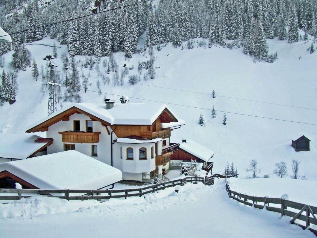 Home With A Wooden Decor And Full Of Atmosphere Außervillgraten エクステリア 写真