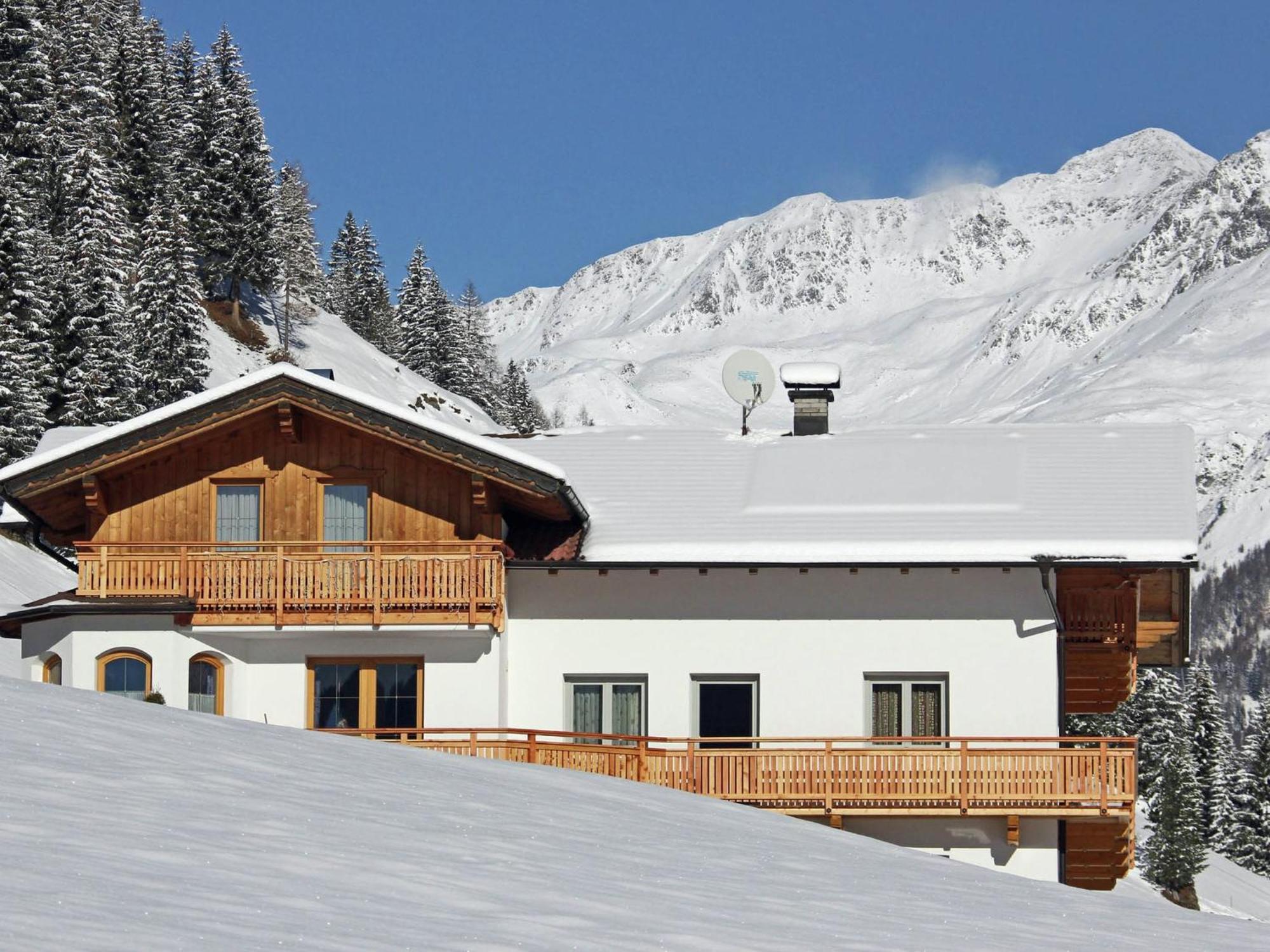 Home With A Wooden Decor And Full Of Atmosphere Außervillgraten エクステリア 写真